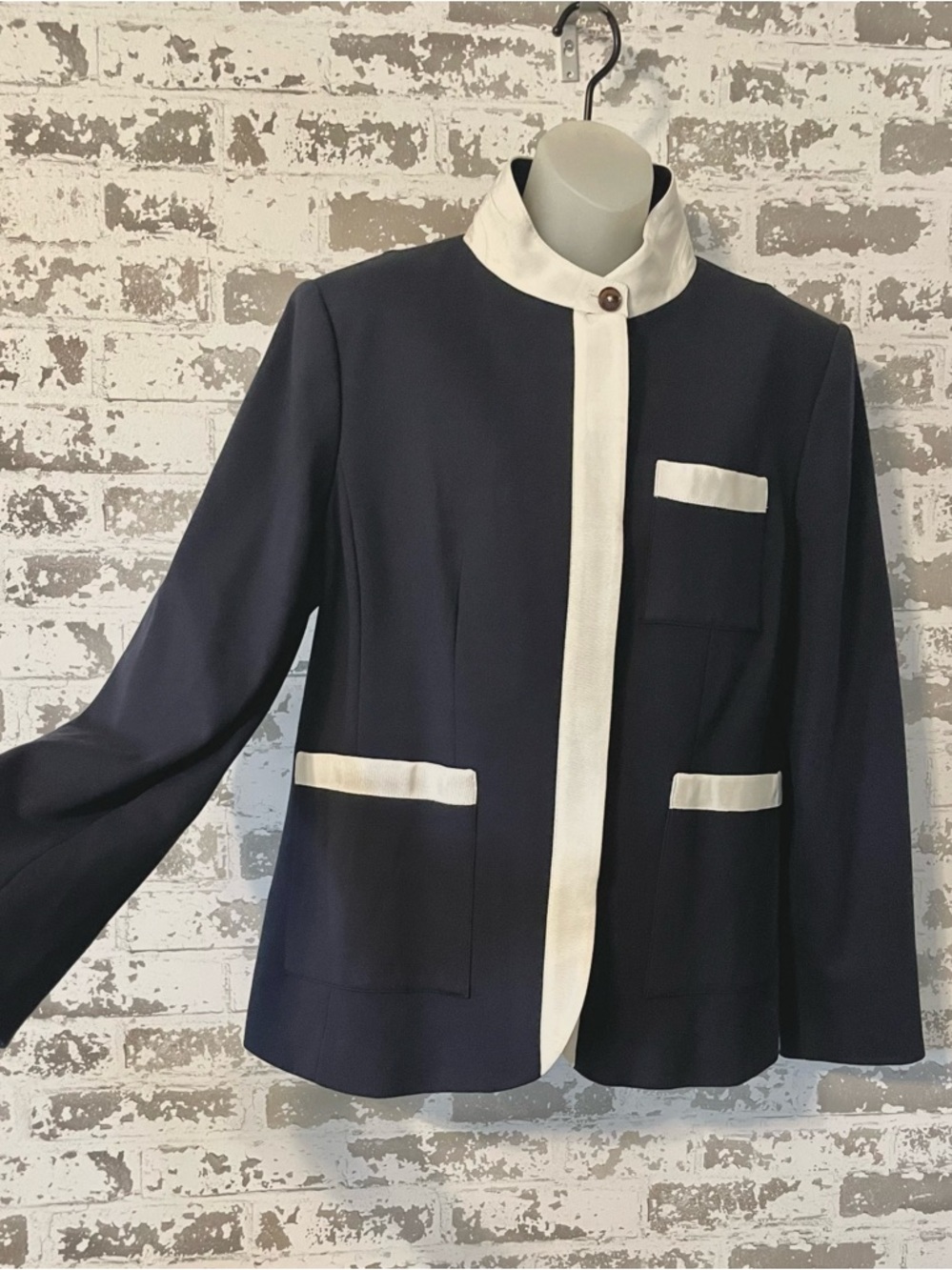 Tommy Hilfiger Navy Blazer Jacket Contrast Trim Classic Preppy Chic Size 16 - Picture 3 of 7